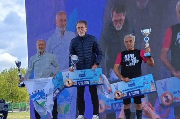 Ali Turan bir maratonda daha Sakarya’nın gururu oldu