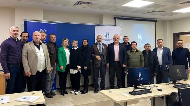 SUBÜ'de Sıfır Atık Belgeleri Birimlere Takdim Edildi ve Bilgi Sistemi Kullanımı Anlatıldı