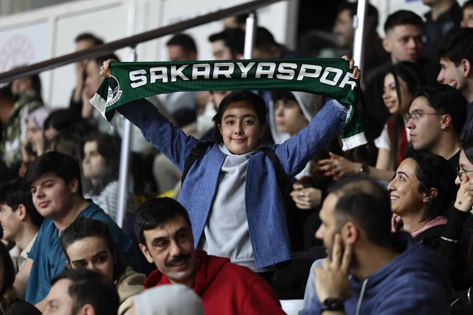 Büyükşehir Basketbol Takımı, Kütahya BSK Karşısında 80-51'lik Sonuçla Sahasında Üstünlük Kurdu