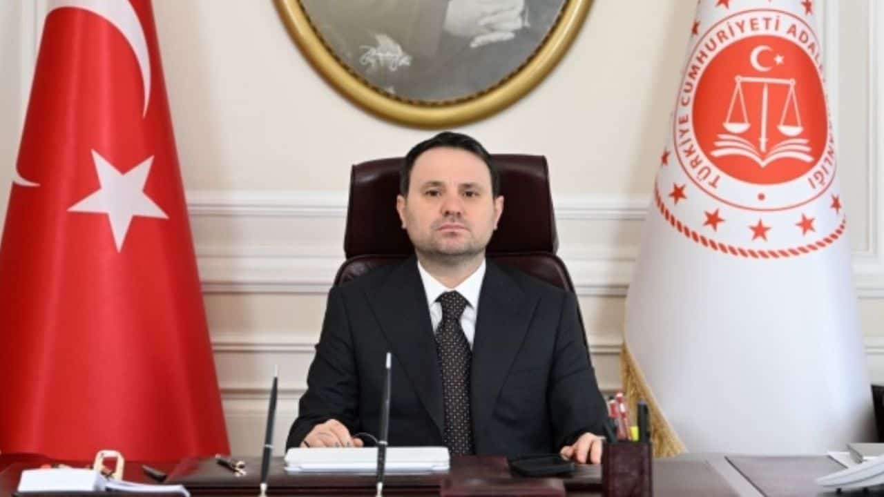 Adalet Bakan Yardımcılığına Dört Yeni İsim Atandı, Eski Yardımcılara Teşekkür Edildi