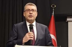 Yüksek çözünürlüklü fotoğraf, esnafımıza 36 ay taksit imkânı hakkında bilgilendirme yaparken.