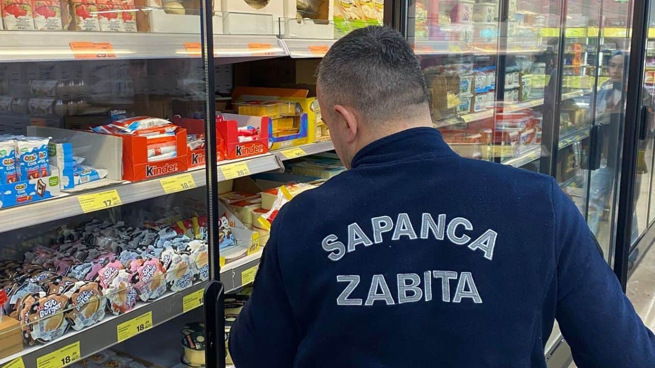 Sapanca’da Marketlerde Hijyen ve Fiyat Standartları Düzenli Olarak Denetleniyor