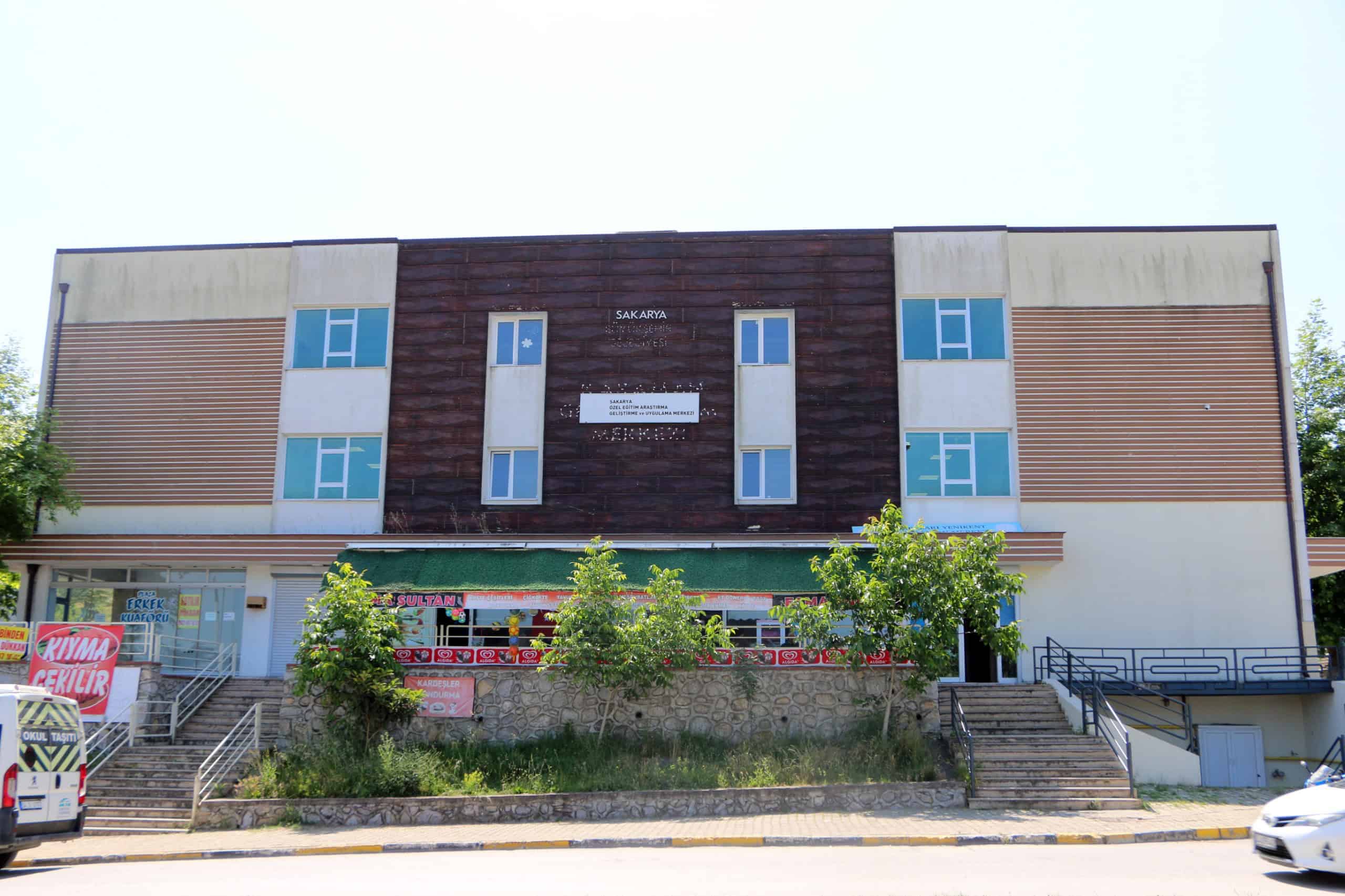 Sakarya'da Engelli ve Yaşlılar İçin Sosyal Destek Akademisi Projesinin Detayları Aktarıldı