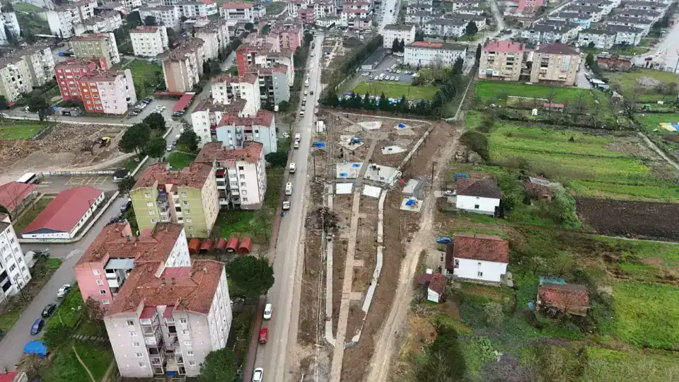 Ferizli Atatürk Parkı’nda Oyun Grupları ve Ağaçlandırmada Sona Yaklaşıldı