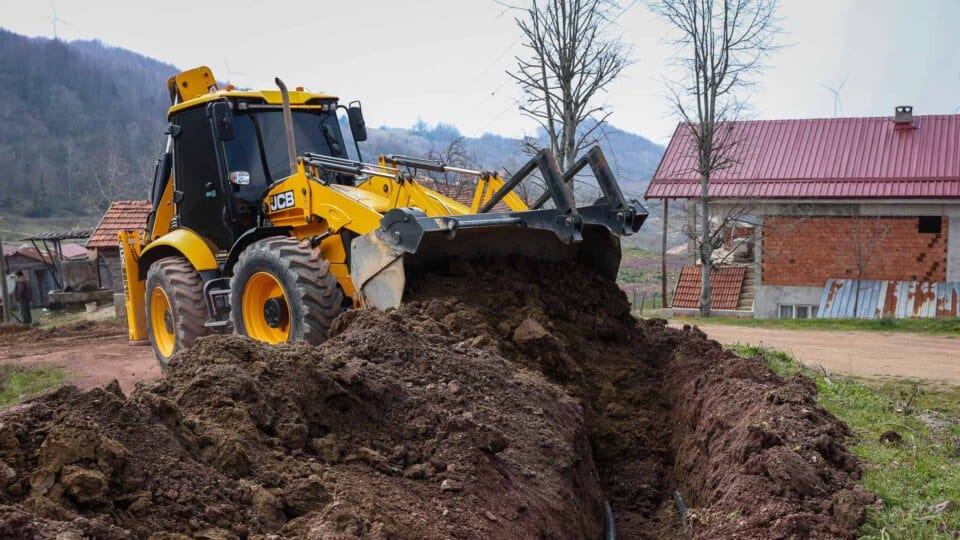 Geyve Kamışlı Orta Mahalle’de 5 Bin Metrelik İçme Suyu Hattı Yenileme Çalışmalarında İkinci Aşama Başladı