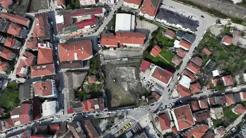 Sapanca Meydanı ve Yeraltı Otoparkı Projesi’nde inşaat çalışmaları başladı