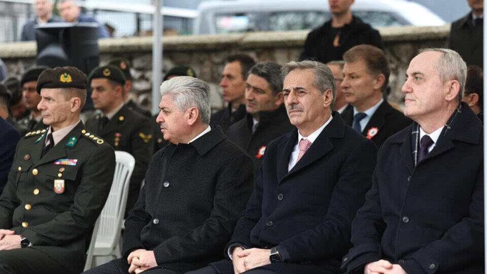 Başkan Yusuf Alemdar, Çanakkale Zaferi'nin 111. Yılında Şehitleri Saygı ve Dualarla Andı