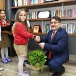 Adapazarı Osmanbey İlkokulu’nda 23 Nisan’da Temsili Müdürlük Görevi Coşkuyla Gerçekleşti