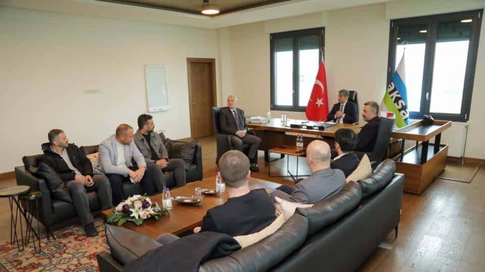 SATSO Heyeti, AKSA Doğalgaz Sakarya’ya Ziyaretinde Yatırım Planları ve Geçiş Sürecini Değerlendirdi
