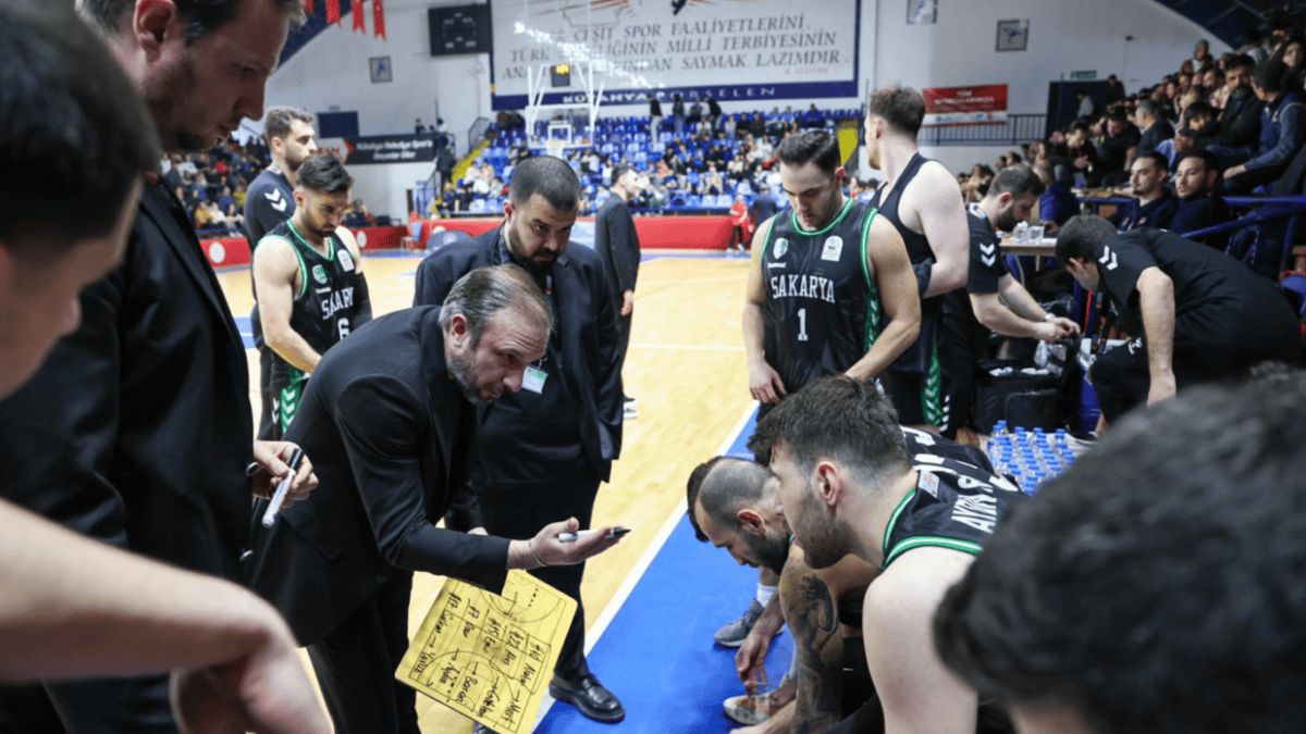 Sakarya Büyükşehir Basketbol Takımı 1. Lig’e Yükselmeyi Başardı