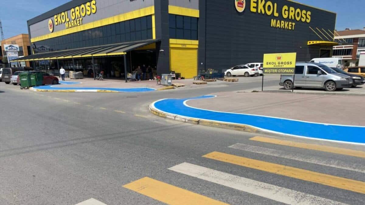 Sakarya Erenler’de Bisiklet Yollarında Güvenlik ve Yenileme Çalışmaları Sürüyor