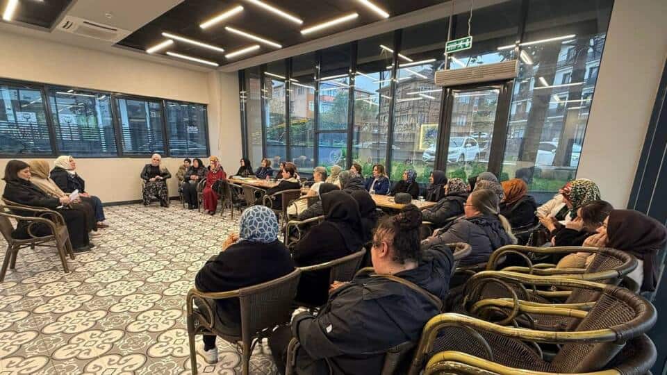 Kadın Kadına Projesi Kocaali’de Kadınların Katılımıyla Bilgilendirme Toplantısı Düzenledi