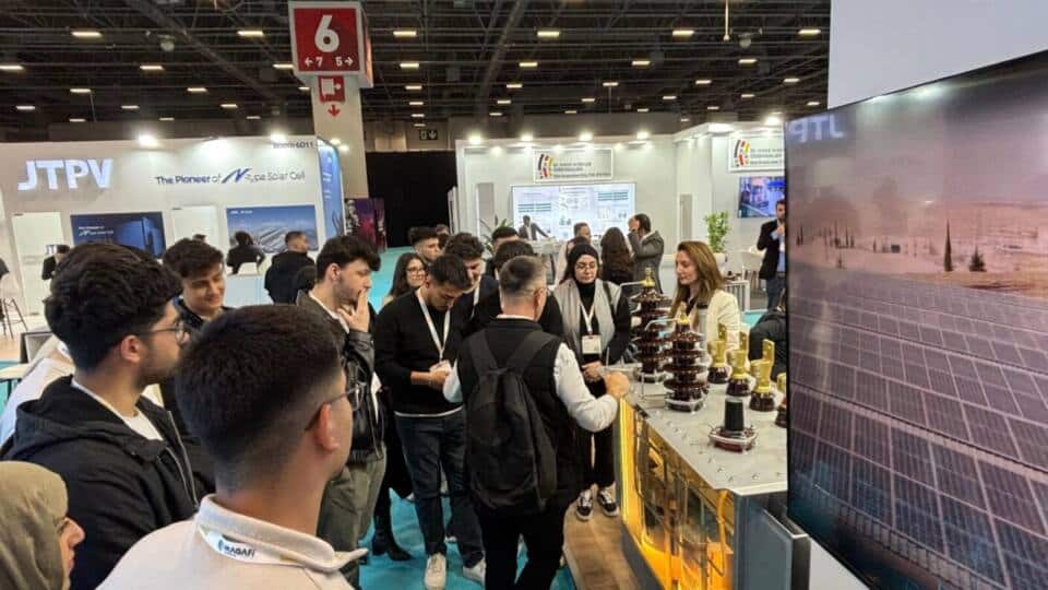 Elektrik ve Enerji Bölümü Öğrencileri SOLAREX 2026 Fuarında Güncel Teknolojileri İnceledi