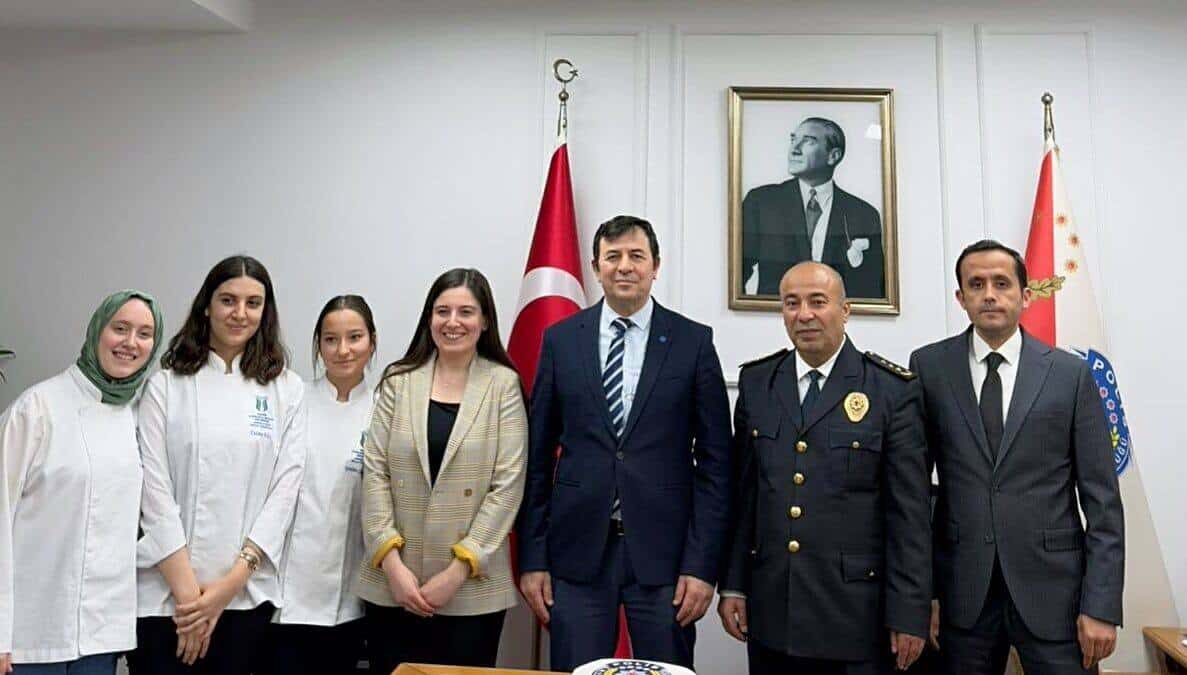 Sapanca’da Öğrenciler Polis Teşkilatının 181. Yılında Emniyet Müdürünü Ziyaret Etti