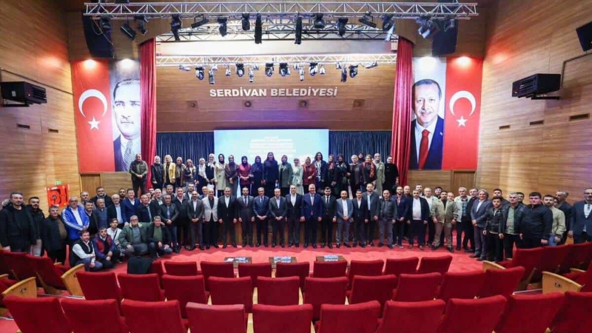 Serdivan’da Raylı Sistem Projesi ve Yeni Yatırımlar Geniş Katılımla Tanıtıldı
