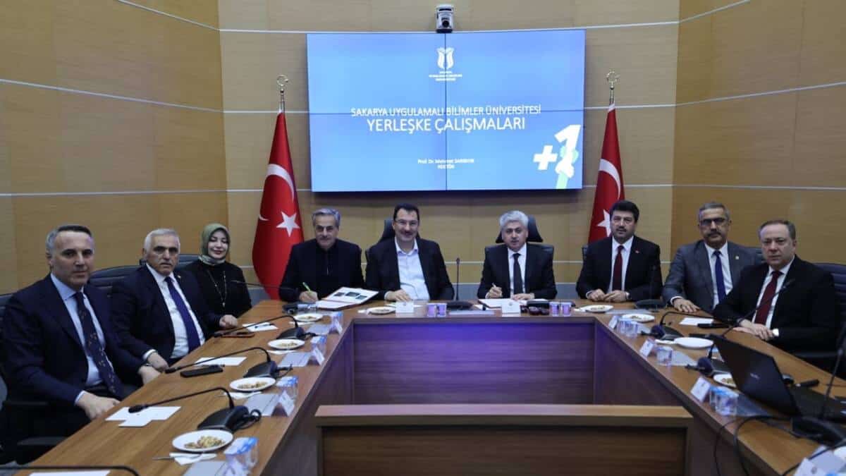 SUBÜ’nün Yeni Ana Kampüsüne İlişkin Protokol Sakarya’da İmzalandı