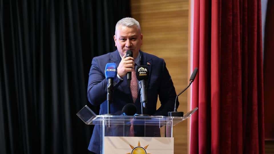Serdivan’da Tamamlanan ve Devam Eden Projeler Toplantıda Değerlendirildi