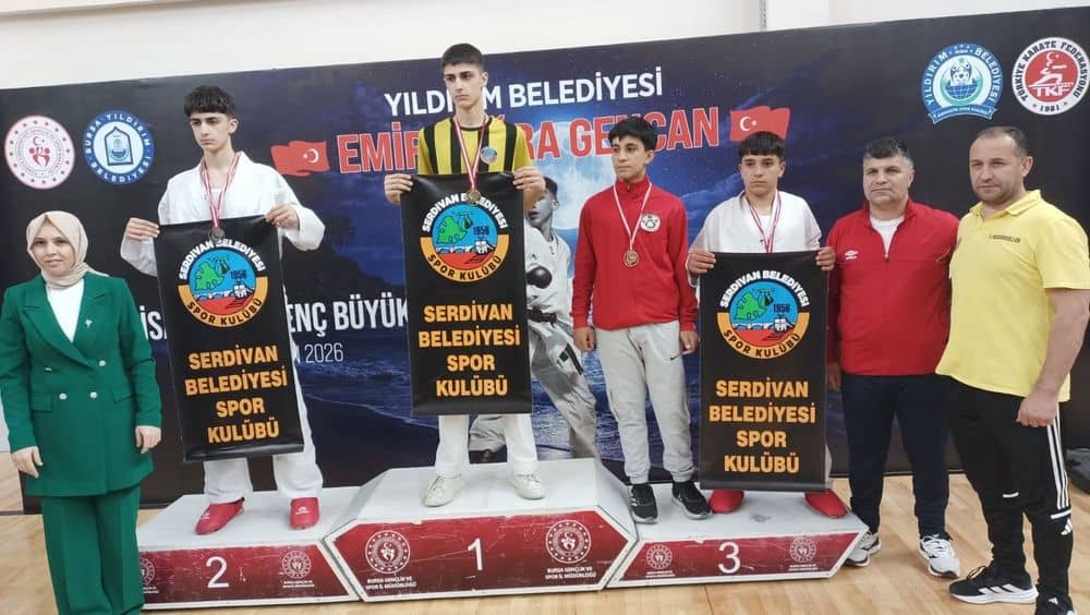 Serdivanlı Karate Takımı Bursa’daki Şampiyonada 6 Madalya Kazandı